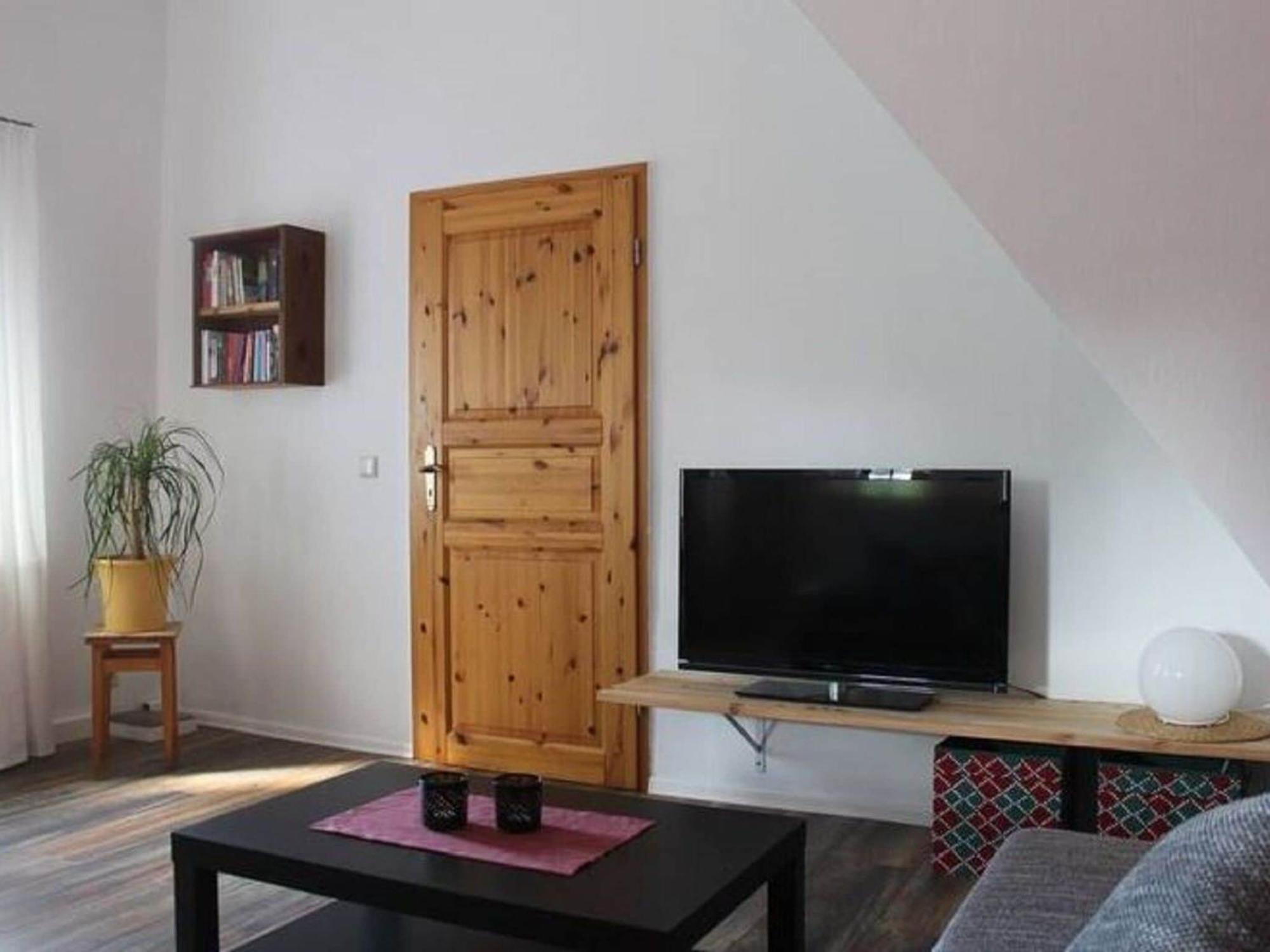 Apartment In Tabarz Thuringia Near The Forest Bagian luar foto